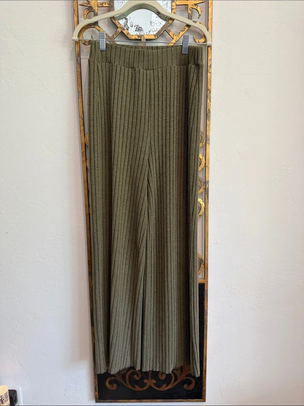 Ribbed Two-Piece Knit Set in Olive Green